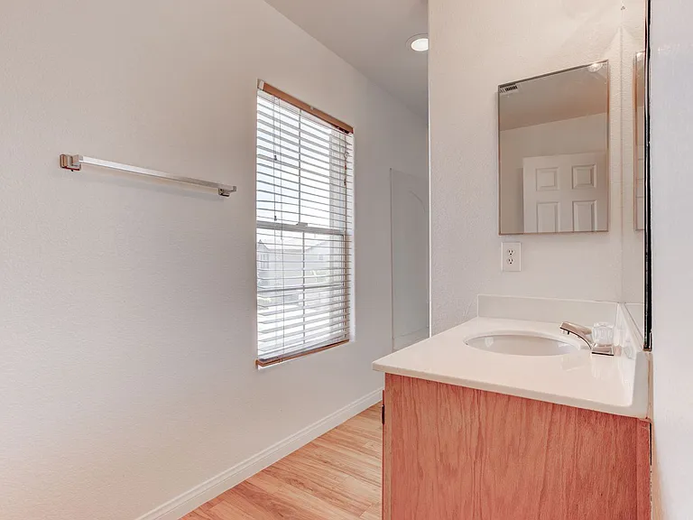1195 Sweet Orange St — Photo 31