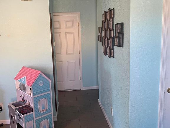 4th image of 6098 E Gull Ct