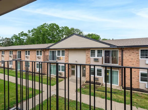 Riverside Apartments