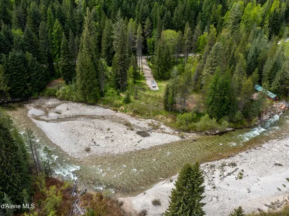 10267 Upper Pack River Rd, Sandpoint, ID 83864