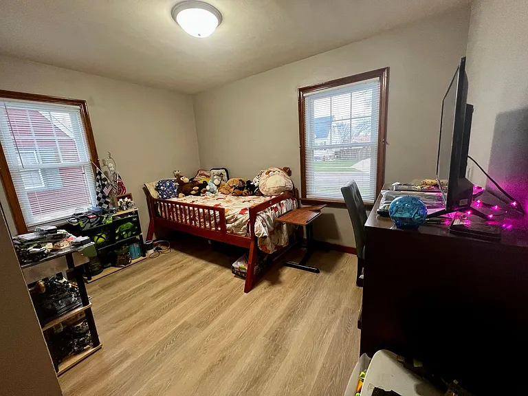 825 Jefferson St — Photo 10
