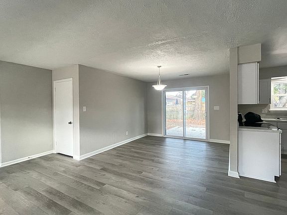 5th image of 6100 Lockwood Ln