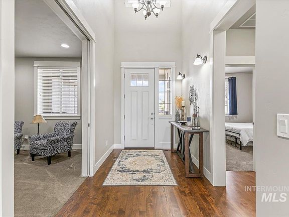 3rd image of 4113 W Wolf Rpds