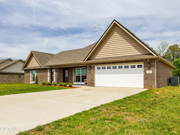 1920 Griffitts Mill Cir, Maryville, TN 37803