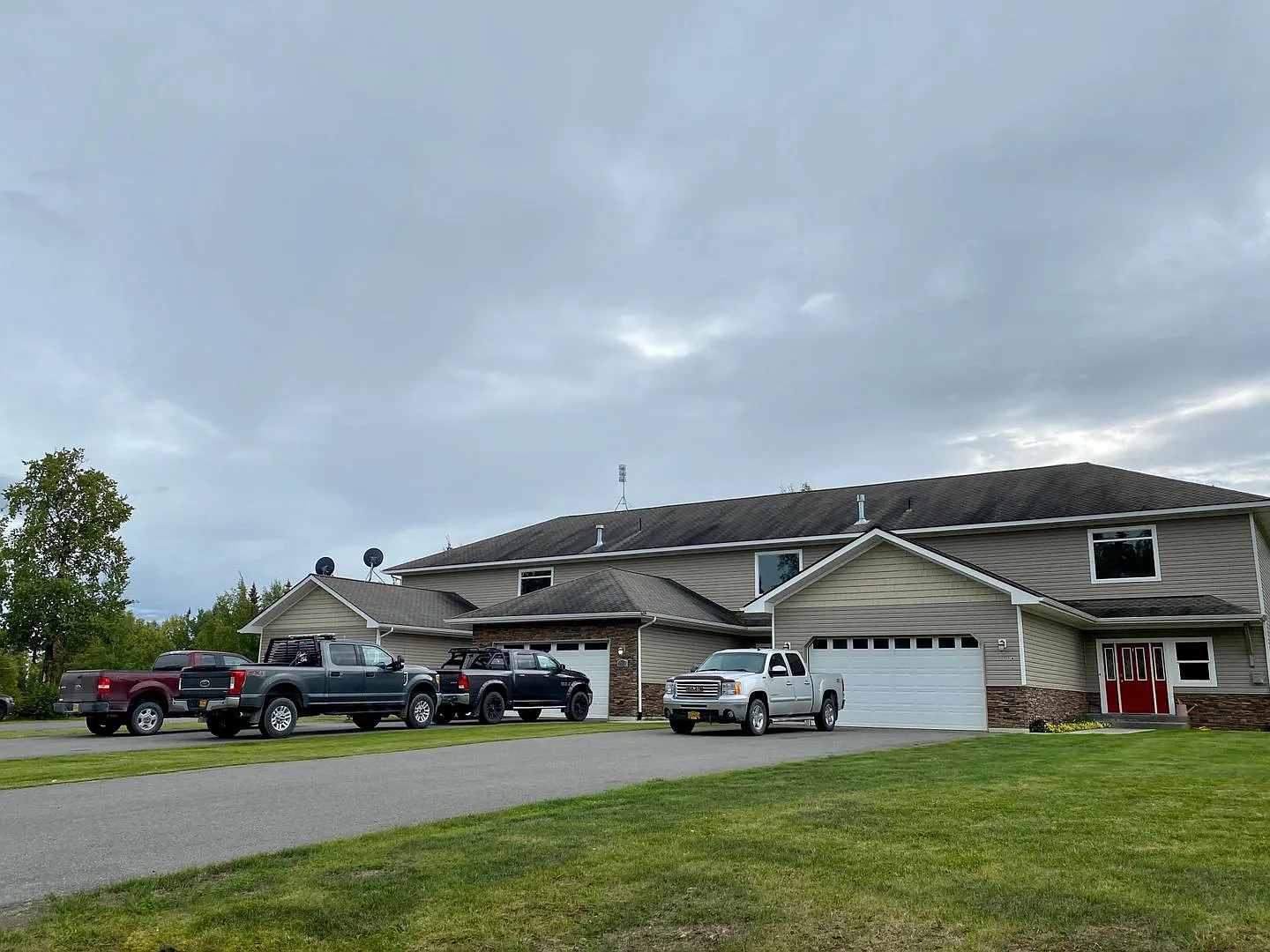 1700 Lawton - MMM — Photo 1