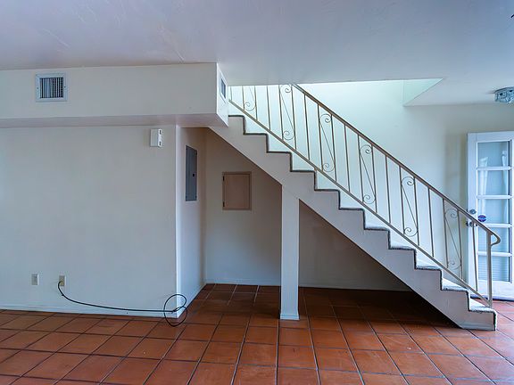 4th image of 2522 N Corinthian Garden Dr #1