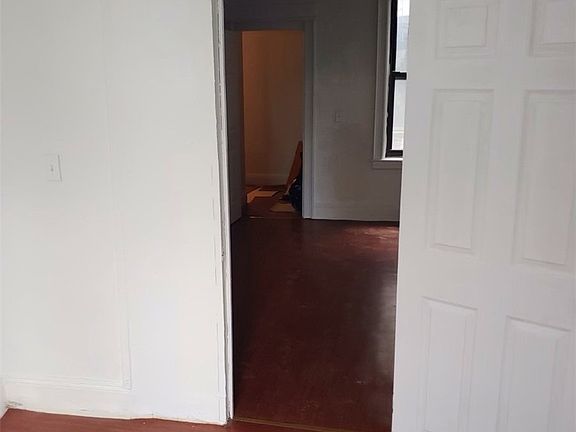 5th image of 306 Saint Nicholas Ave