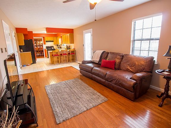 5th image of 4049 Forsythe Dr