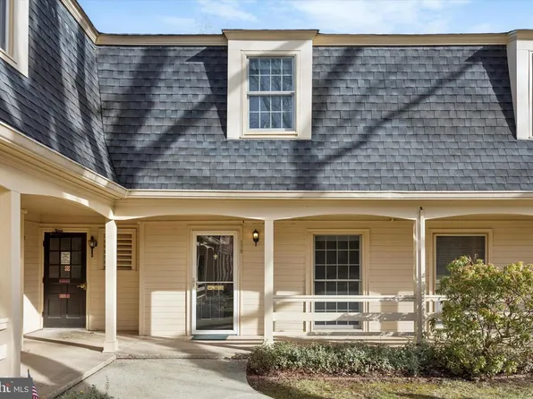 172 Albemarle Dr, Blue Bell, PA 19422