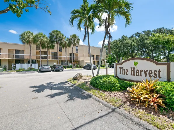8701 SW 30th Street #211, Davie, FL 33328