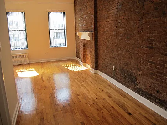 Rented by Metropolis Real Estate of Manhattan | media 14