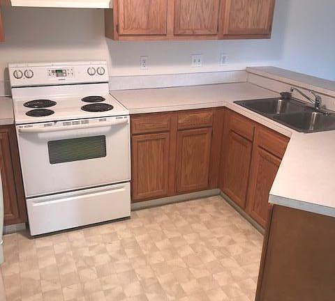 3rd image of 8641 S Jasonville Ct SE #170