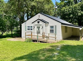 8369 Main St, Williamsburg, IN 47393