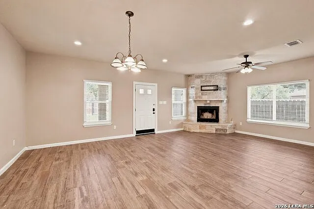 1452 Lakeview Dr — Photo 7