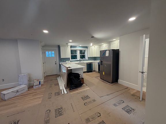 2nd image of 3 Clarken Ct #4B