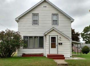 601 Ash St, Norway, MI 49870