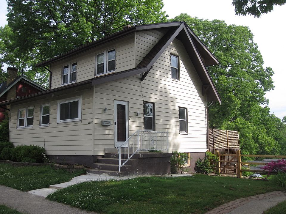 1st image of 2882 Losantiville Ave