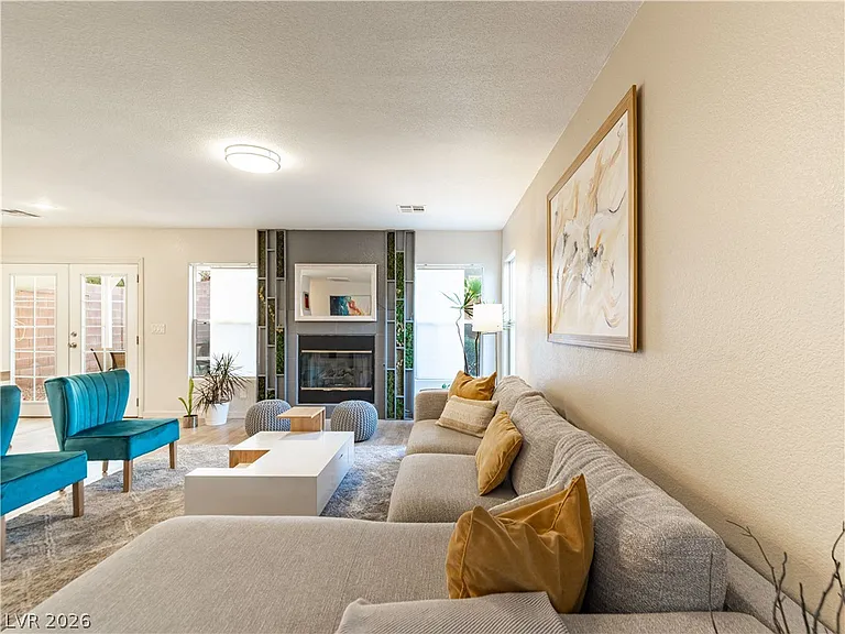 11220 Salentino Ave — Photo 5