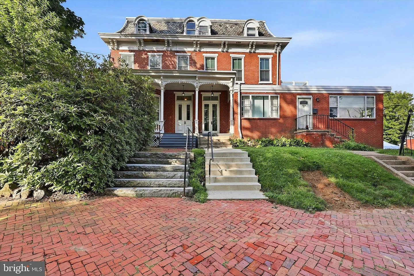 1 bed, 1.0 bath, $1,895 — Photo 1