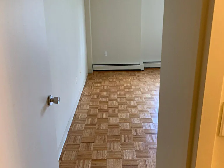 1025 Hancock St #6D — Photo 7