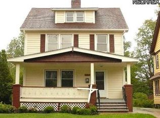 892 Selwyn Rd, Cleveland Heights, OH 44112