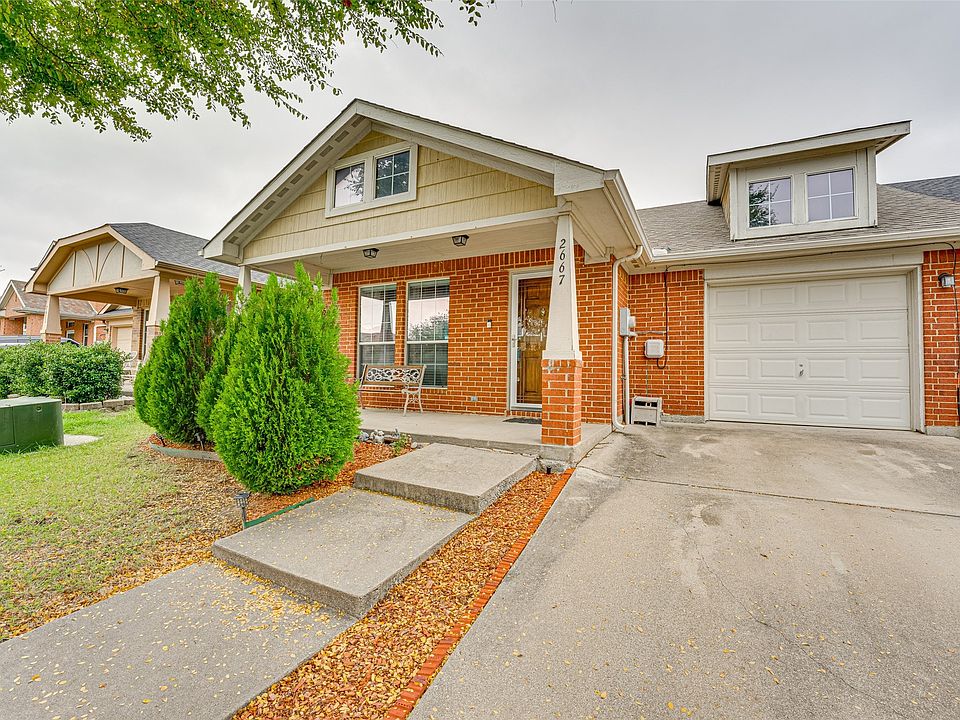 1st image of 2667 Basswood Dr