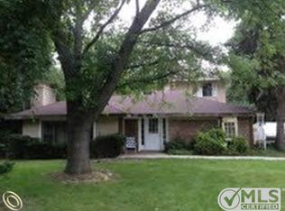 4476 Forsyth Dr, Troy, MI 48085
