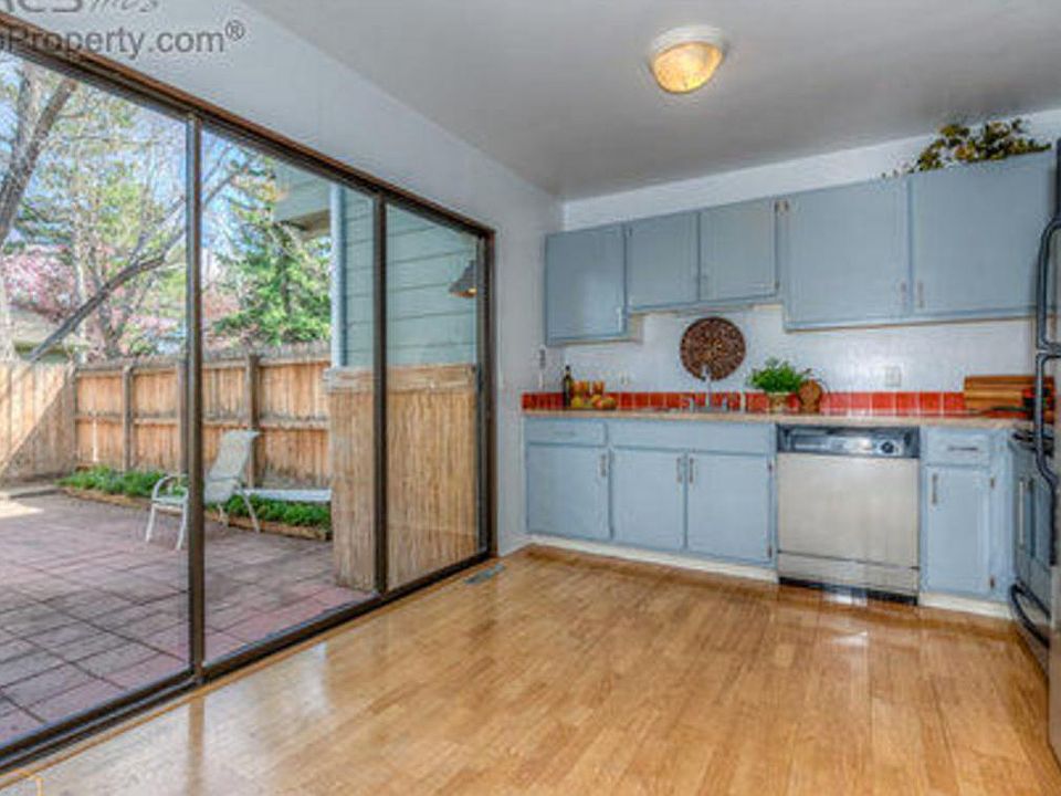 Eat in kitchen to patio