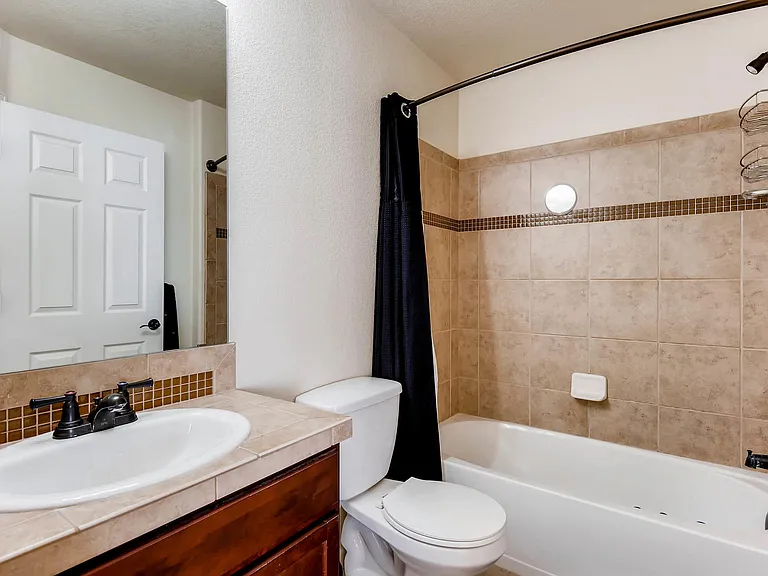 1819 Aspen Meadows Cir #1819 — Photo 3