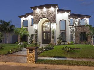 1011 Travis St, Mission, TX 78572