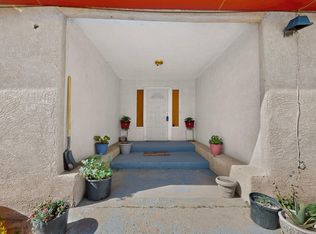 224 Margarets Ln, Bernalillo, NM 87004