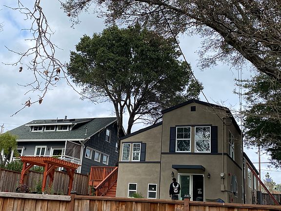 2nd image of 1654 San Anselmo Ave