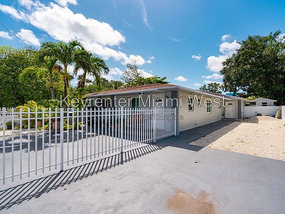 2nd image of 1864 NW 27th St #1