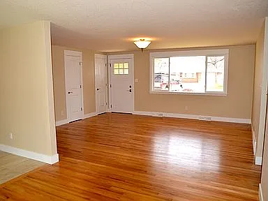 1421 Tulip St — Photo 5