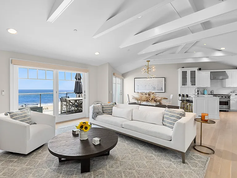 272 Old Montauk Hwy #6 — Photo 4