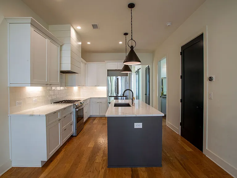 130 2nd St — Photo 10