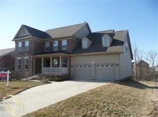 51181 High Meadow Crossing St #31, Canton, MI 48188