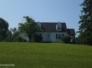 9018 Mascot Rd, Mascot, TN 37806