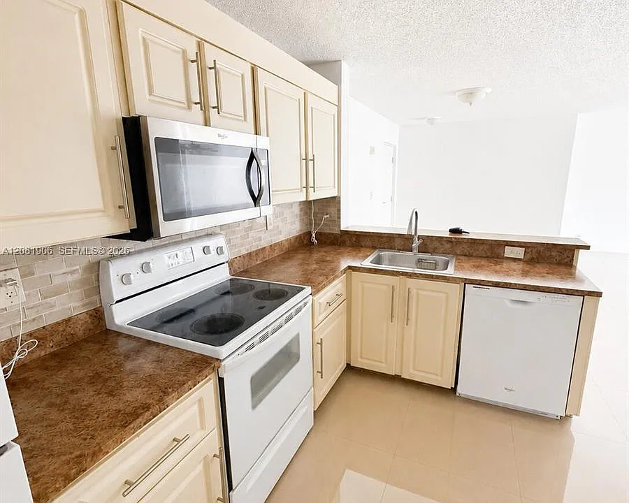 10131 W Sunrise Blvd #204