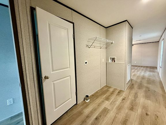3rd image of 925 Ponce De Leon Blvd #1575