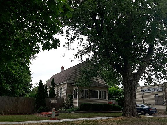 5th image of 509 S Elm St