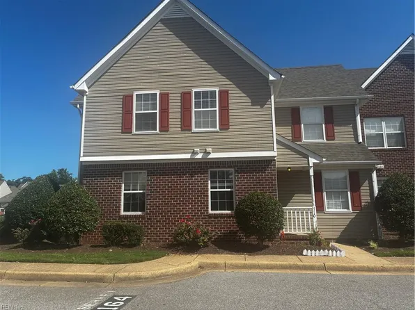 710 Willow Green Ct, Chesapeake, VA 23320