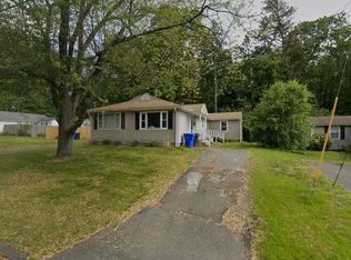 45 Gail St #B, Springfield, MA 01108