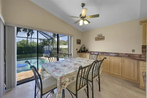 11084 Clover Leaf Cir Photo 1