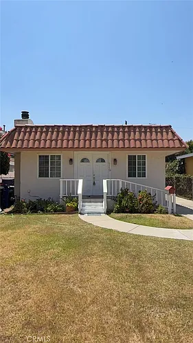 6137 Camellia Ave Photo 1