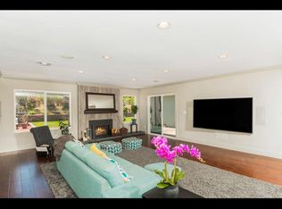 5842 Soledad Mountain Rd, La Jolla, CA 92037
