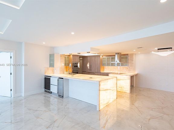 5th image of 700 S Ocean Blvd APT 504