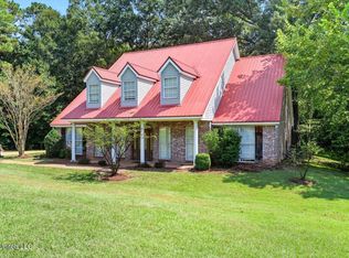 257 Post Oak Ln, Richland, MS 39218