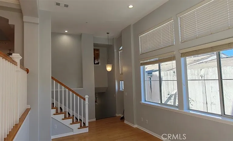 22491 Kent Ave — Photo 15