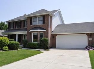 1176 Camelot Ln, Lemont, IL 60439